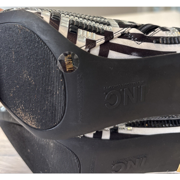 INC International Concepts Women’s Sequin Ankle Boots Black Silver 7 - Picture 9 of 10